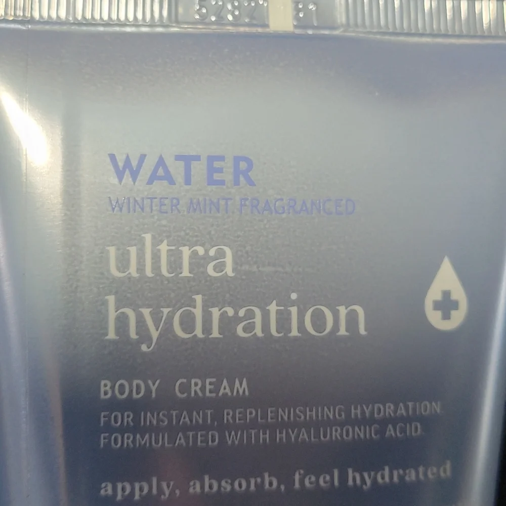 New Bundle Water Winter Mint Body Cream Bath & Body Works 2 Bottles